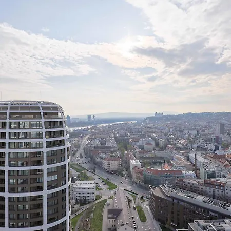 Skypark Tower 3- Free Parking And Views *