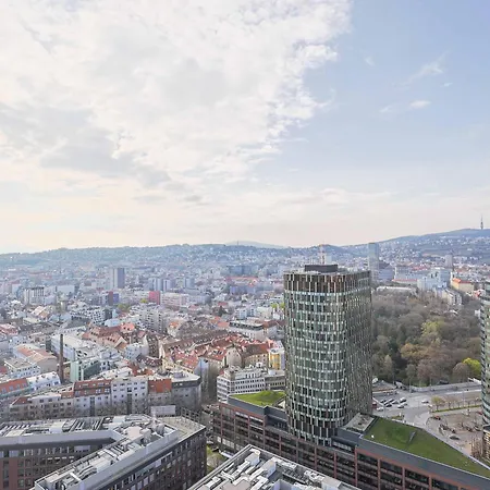 Skypark Tower 3- Free Parking And Views 아파트